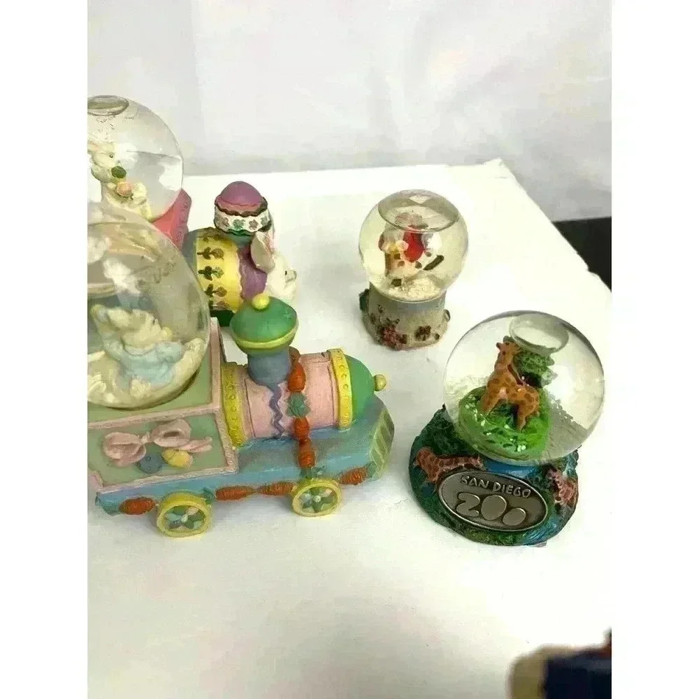 VTG Lot of‎ 10 Mini Small Snow Globes Easter Christmas Holiday Zoo